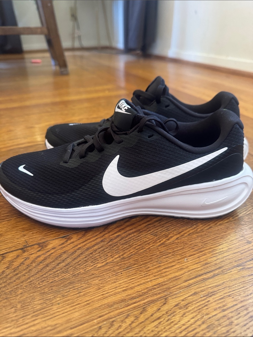 Nike revolution 8 - Picture 2 of 5